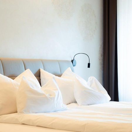 Aparthotel Lavilo Main Square Graz Extérieur photo