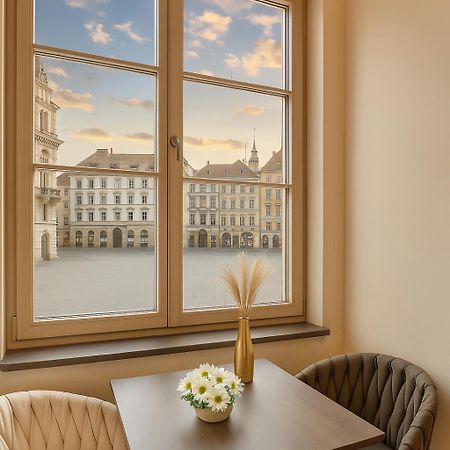 Aparthotel Lavilo Main Square Graz Extérieur photo