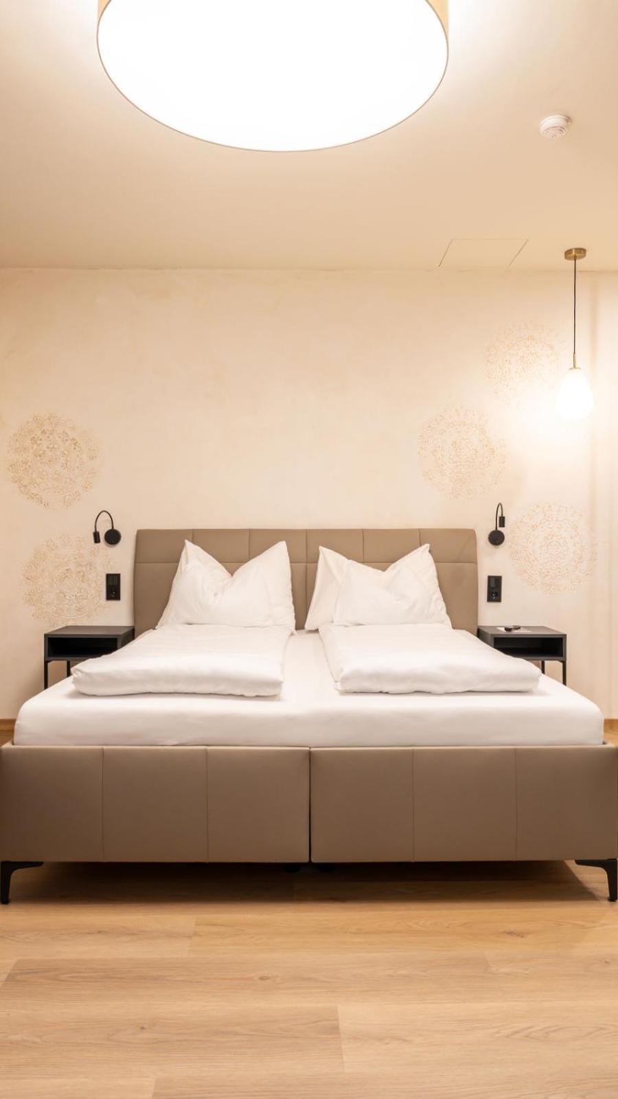 Aparthotel Lavilo Main Square Graz Extérieur photo